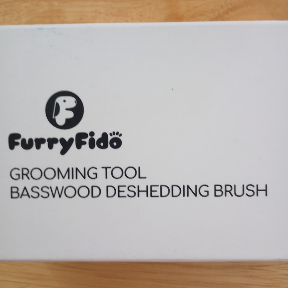 Furry Fido Grooming Comb Tool - Picture 2 of 3
